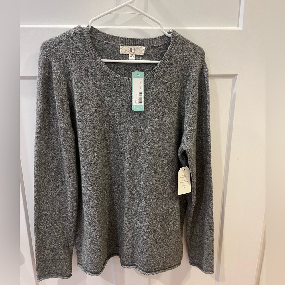 Gina crew neck pullover sweater